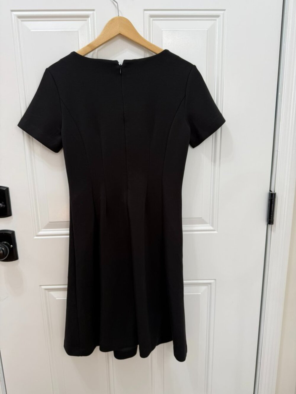 Banana Republic Black Fit & Flare Soft Touch Knee Length Dress Size S - Picture 5 of 9